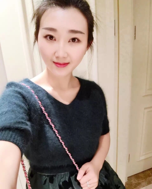 小妮的第三张照片--平潭征婚网