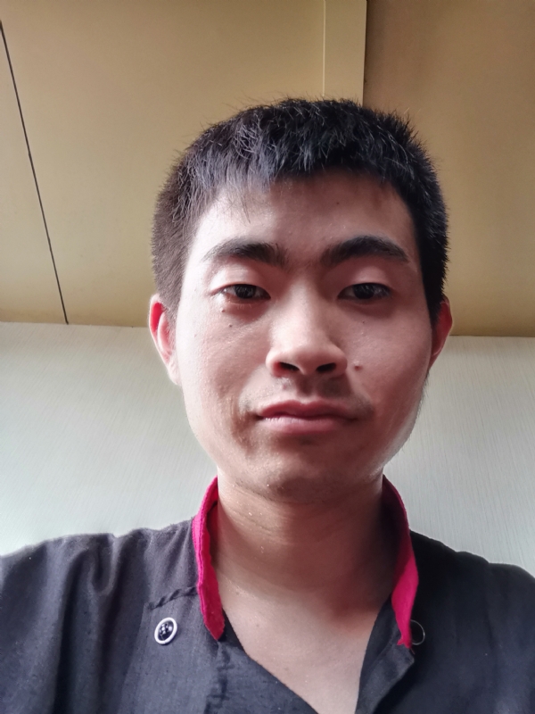 嗯的第一张照片--平潭征婚网