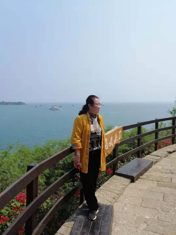 曦若半秋的第一张照片--平潭征婚网