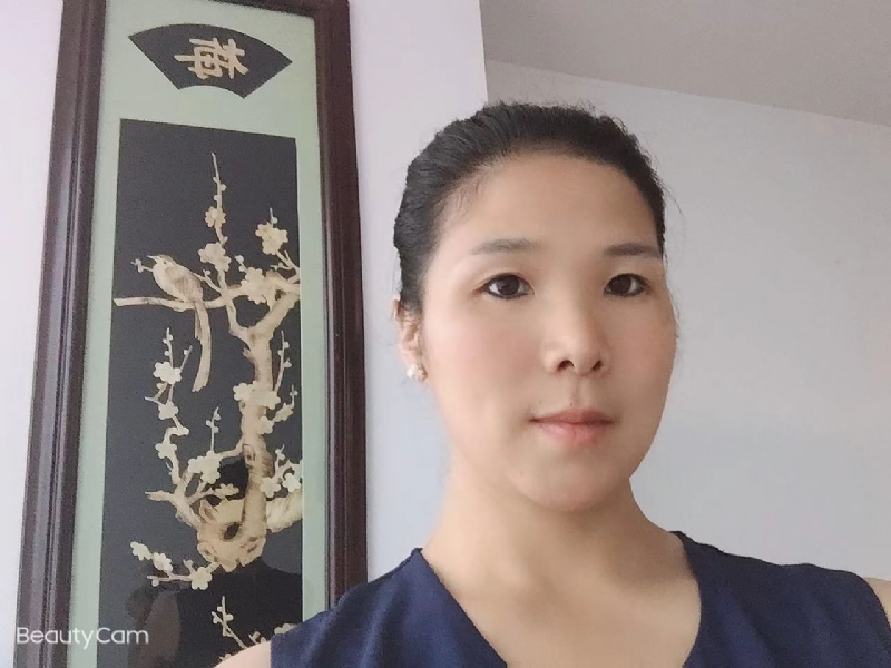 微笑的第一张照片--平潭征婚网