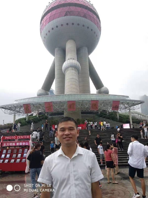 小猫吃老鼠的第一张照片--平潭征婚网