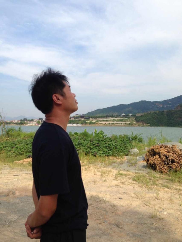 雾里看花的第一张照片--平潭征婚网