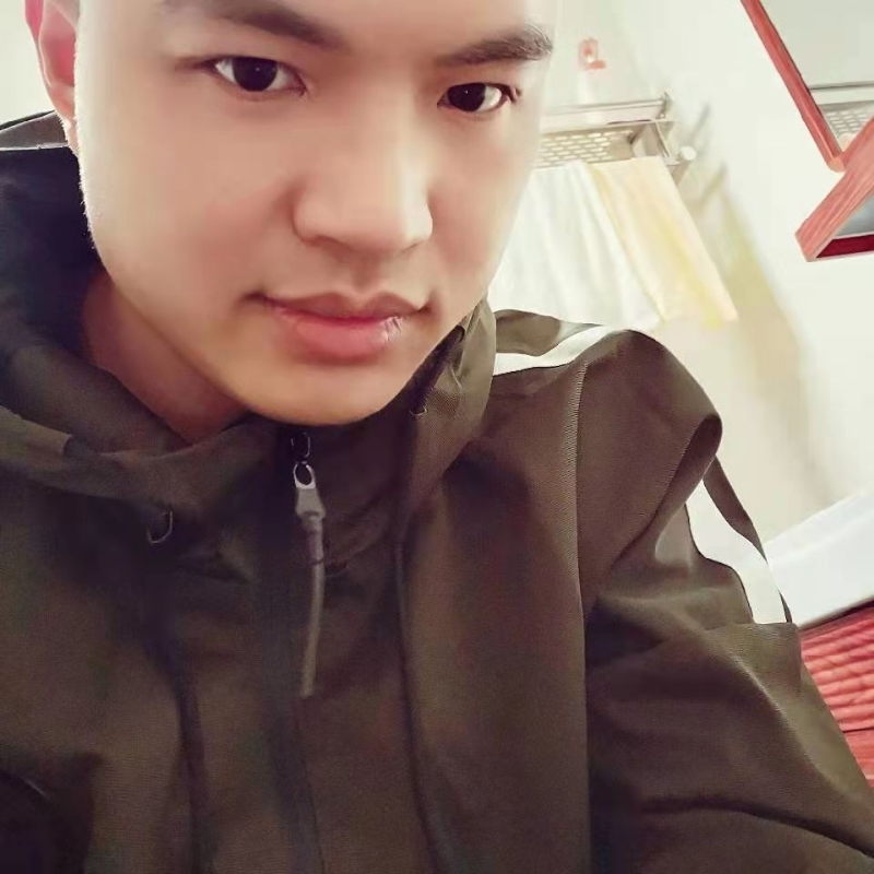 高大上的宅男的第一张照片--平潭征婚网