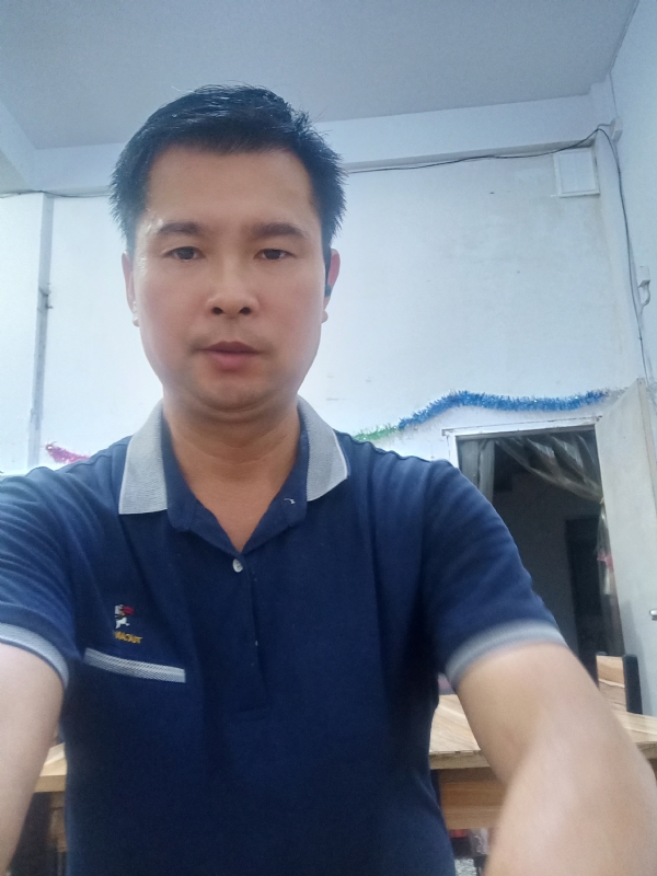 我是自强不息的第一张照片--平潭征婚网