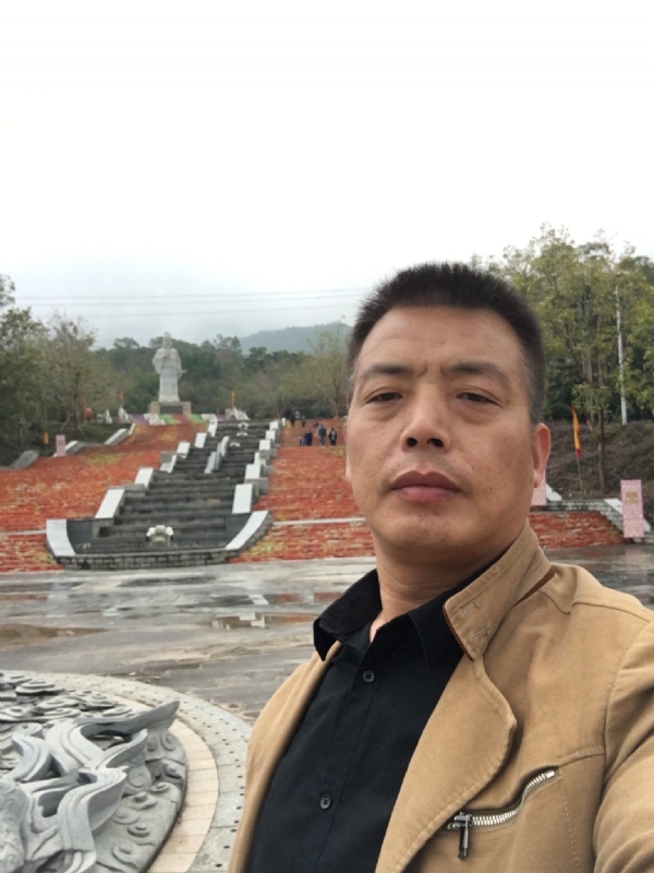 开心的松鼠的第一张照片--平潭征婚网