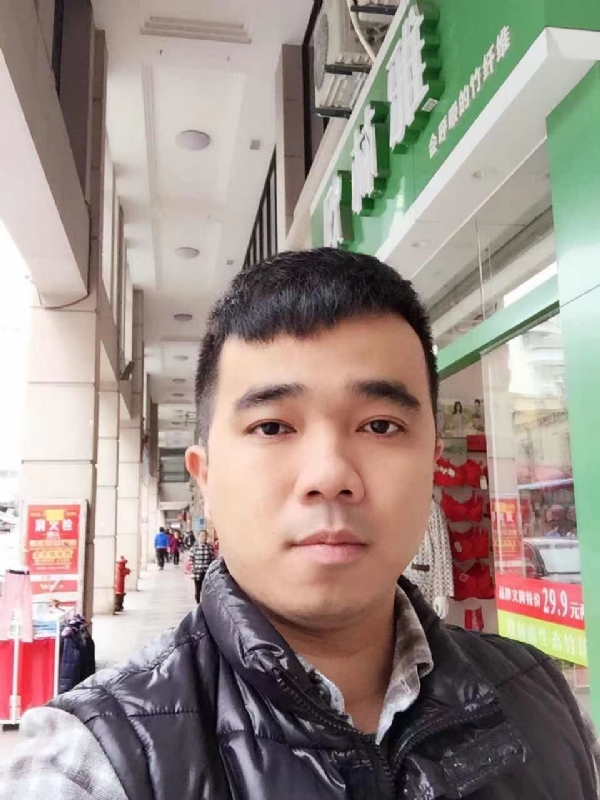 小小怪兽的第一张照片--平潭征婚网