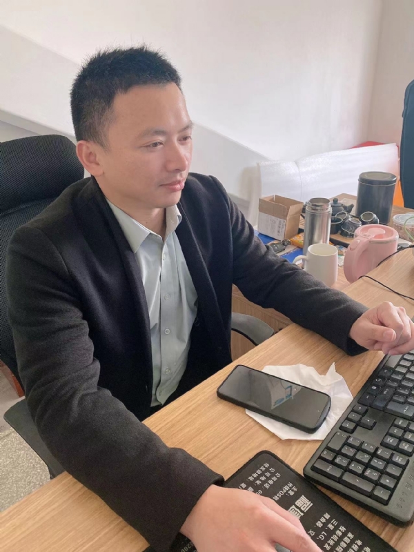 落叶知秋的第一张照片--平潭征婚网