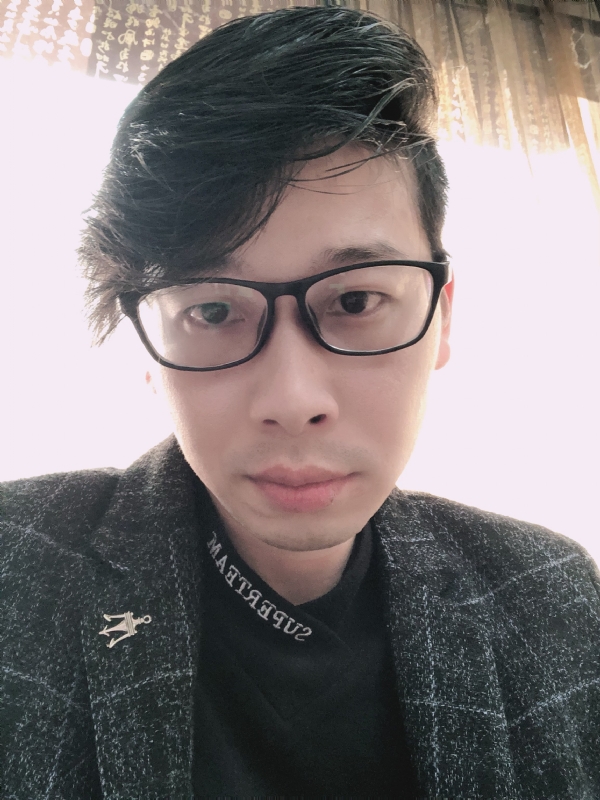 在等一个人的第一张照片--平潭征婚网
