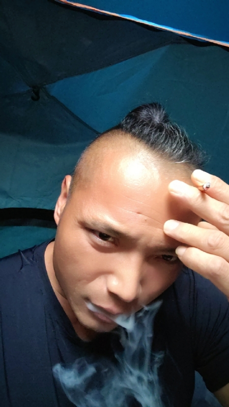 伯爵的第四张照片--平潭征婚网