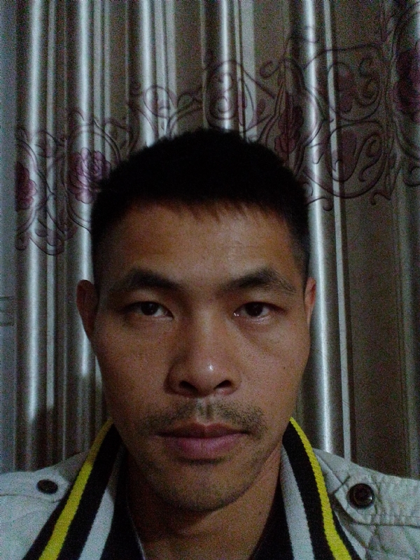 一切随缘的第一张照片--平潭征婚网